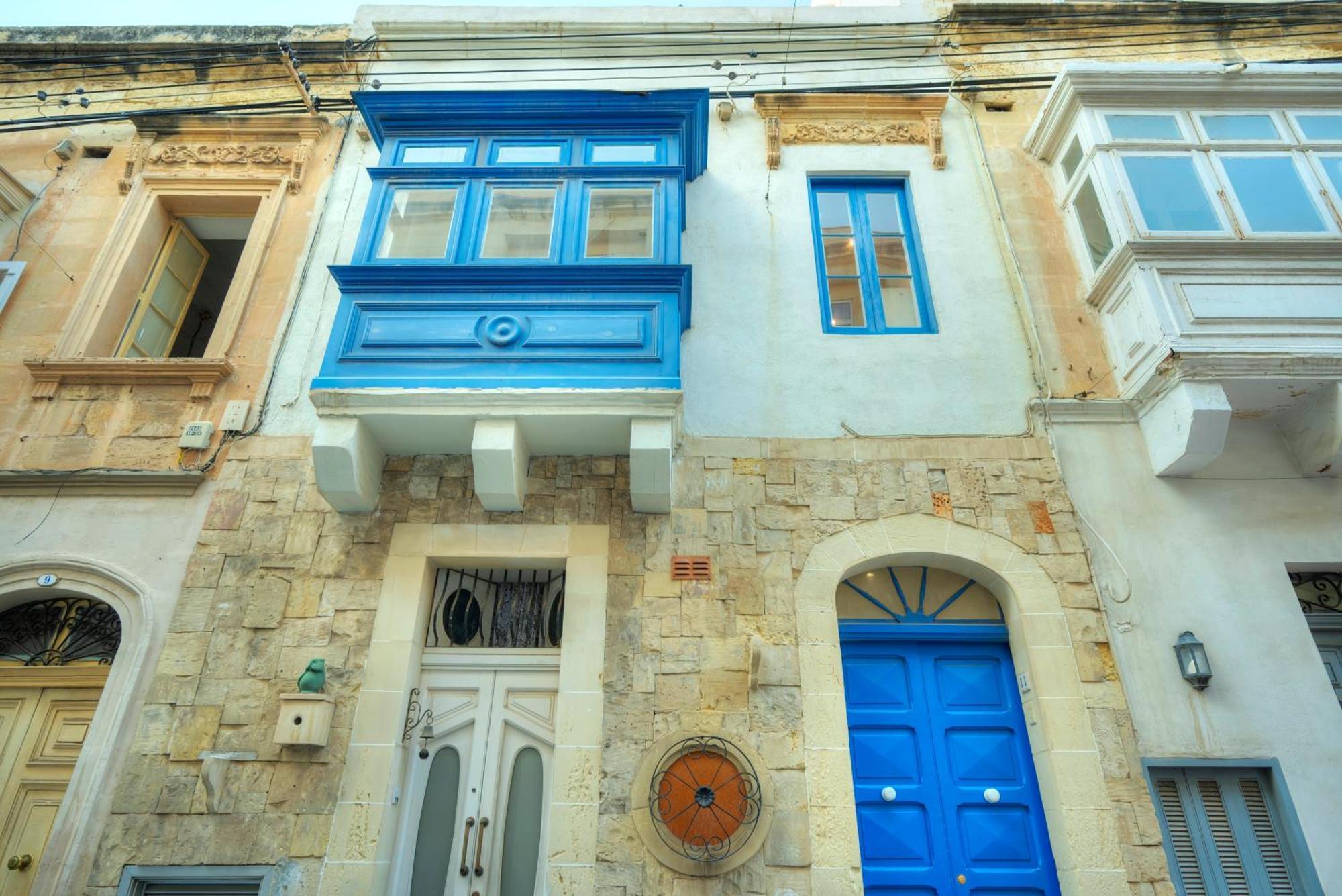 Seaview Sliema 30 Seconds To High Street & Ferry, 2X Double En-Suite Bedrooms, Modern Whole Traditional Townhouse, Kitchen, Living Area, & Roof Terrace Esterno foto