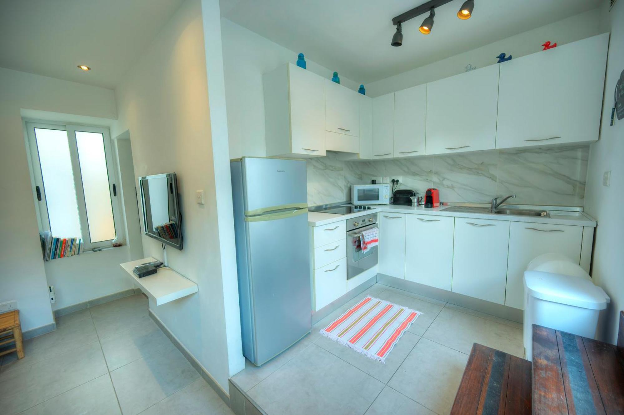 Seaview Sliema 30 Seconds To High Street & Ferry, 2X Double En-Suite Bedrooms, Modern Whole Traditional Townhouse, Kitchen, Living Area, & Roof Terrace Esterno foto